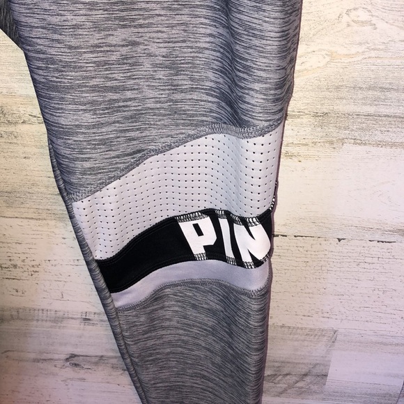 Pink Victoria’s Secret ultimate Capri pants cropped pants size small gra…​ - Picture 2 of 4